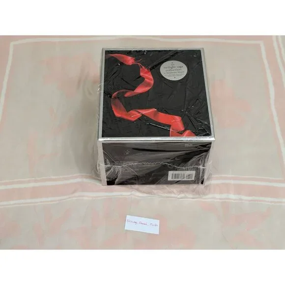 Signed The Twilight Saga Collection by Stephenie Meyer First Edition 1st Print - Picture 2 of 12
